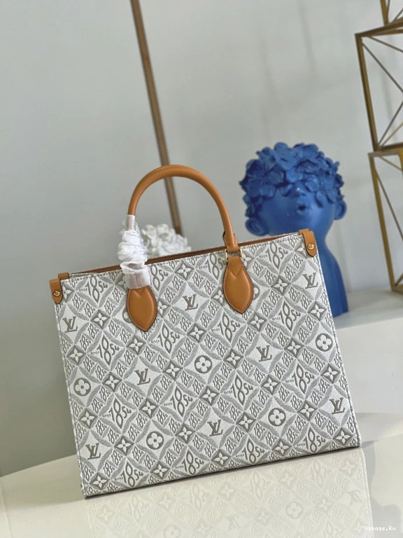 MM VUITTON LOUIS ONTHEGO 0512